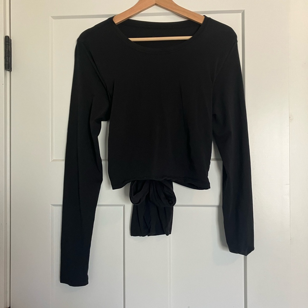 Lululemon tie back black long sleeve
